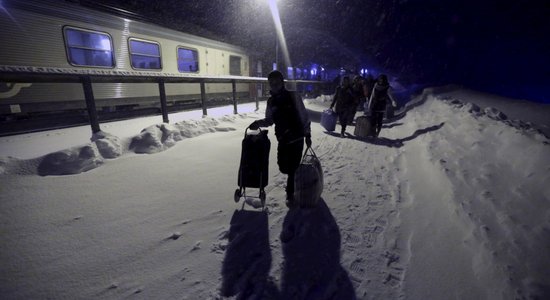 Ieskats bēgļu nometnes dzīvē Zviedrijas ziemeļos