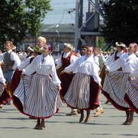 Spekulanti internetā aktīvi tirgo dziesmu svētku biļetes