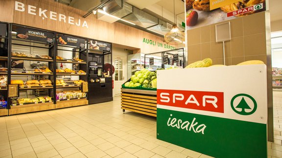 Pirmā Spar atklāšana Saldū 