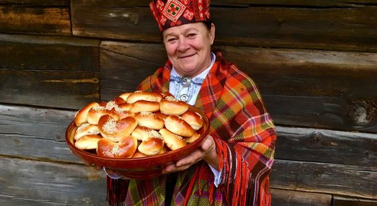 Gailīšu makarēšana un umurkumura pievarēšana: Brīvdabas muzejā svinēs Mārtiņdienu