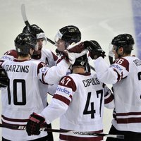 Latvijas hokeja izlase svarīgā PČ mačā tiekas ar Austriju