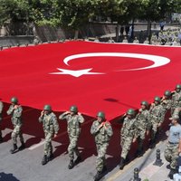 Turcija atzīst, ka 'tīrīšanās' pēc neveiksmīgā puča varētu būt pieļautas kļūdas