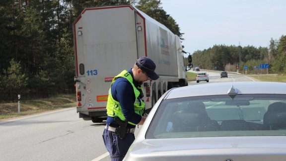 celu policija, celu policists. atruma merisana, atrums, ROADPOL