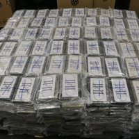 ФОТО. Латвийская полиция помогла коллегам из Испании и Колумбии раскрыть дело о контрабанде 6,5 тонн кокаина