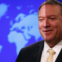 Izraēliešu kolonistu apmetnes nav pretrunā starptautiskajām tiesībām, paziņo Pompeo