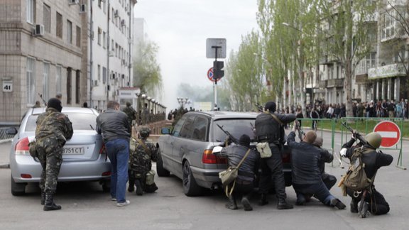 Prokrieviskie aktīvisti Luhanskā  - 15