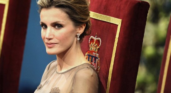 Скандал в Испании: королеву Летисию обвиняют в измене мужу