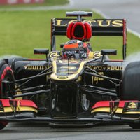 Privāti investori iegādājušies trešdaļu F-1 komandas 'Lotus' akciju