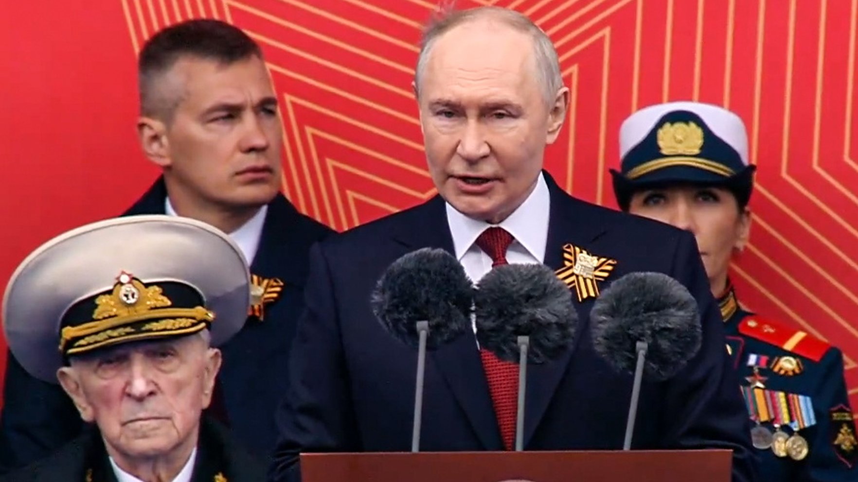 Putins parādē Maskavā runā par 