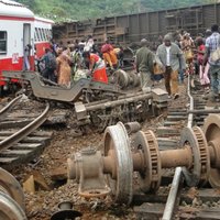 Pasažieru vilciena katastrofā Kamerūnā 55 bojāgājušie