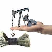 МФВ: в целом мировая экономика выиграет от снижения цен на нефть