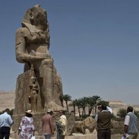 В Египте восстановили 13-метровую статую фараона