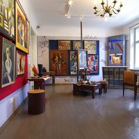 Sutas un Beļcovas muzejā atklās izstādi 'Baltā un melnā'