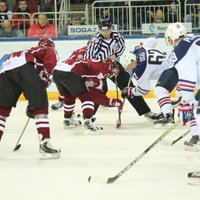 Хоккеисты рижского "Динамо" одержали первую победу в чемпионате КХЛ