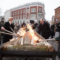 ФОТО: В Риге проходят мероприятия памяти баррикад