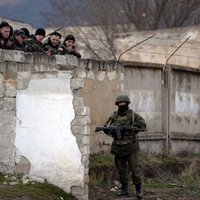 Ukrainas karavīri Krimā nepielieto ieročus, lai neizprovocētu karu, skaidro Turčinovs