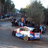 WRC sezonas sākums: Nevils avarē, Kubica pārsteidz, Bufjē 'lido'