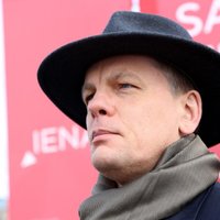 Репше больше не претендует на лидерство в партии "Для развития Латвии"