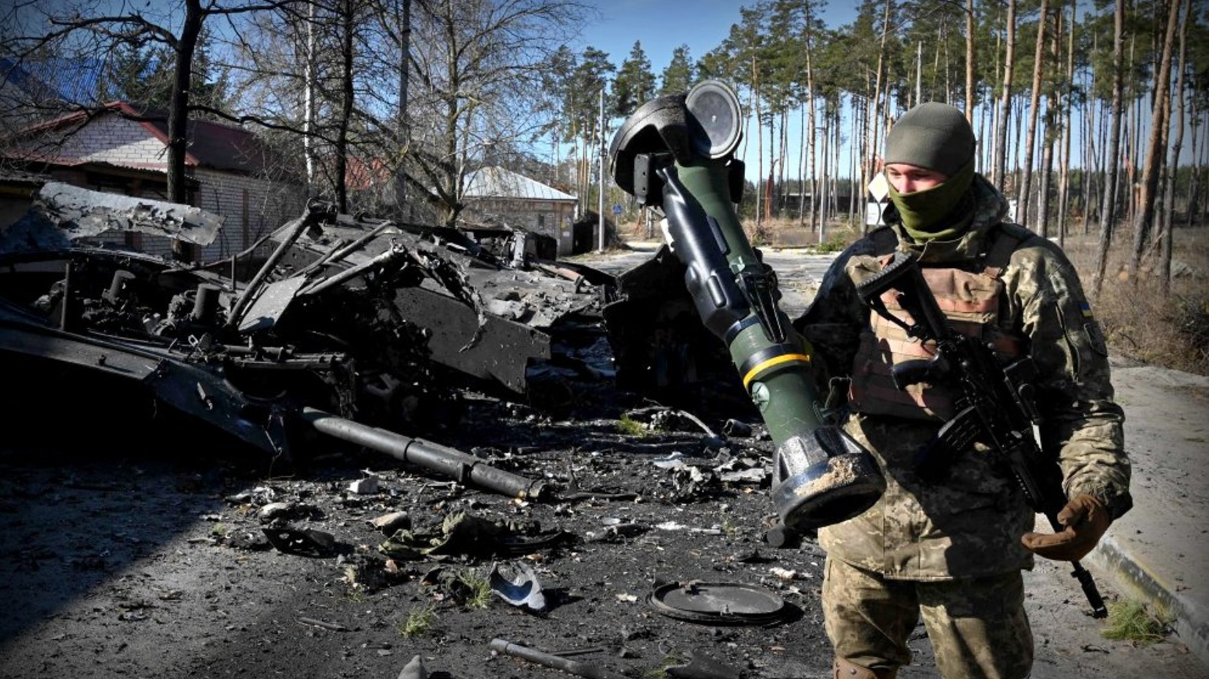 Laikraksts: Ukrainai paredzēto ASV bruņojumu var pārvirzīt uz Tuvajiem Austrumiem