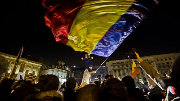 Romania Revolution Protest.JPEG-0a875