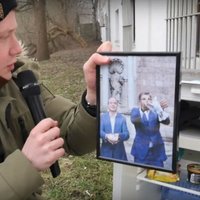 Video: Ziņu reportieris atrod noslēpumainu ledusskapi