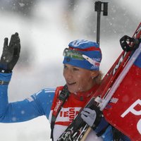 No biatlona atvadās divkārtējā olimpiskā čempione Olga Zaiceva