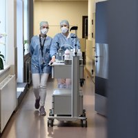 Noraida opozīcijas priekšlikumu mediķu algām novirzīt vairāk nekā 40 miljonus eiro