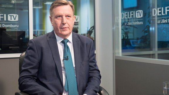 Delfi TV ar Jāni Domburu: Atbild Māris Kučinskis - 5