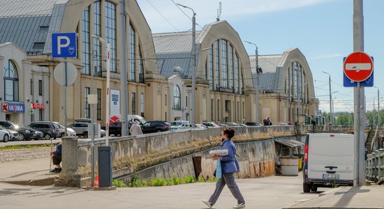 Собирают подписи рижан за изменение дорожного движения около Центрального рынка