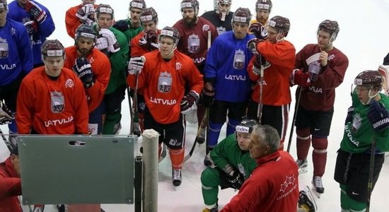 Latvijas hokeja izlases kandidāti uzsāk oficiālo gatavošanos pasaules čempionātam