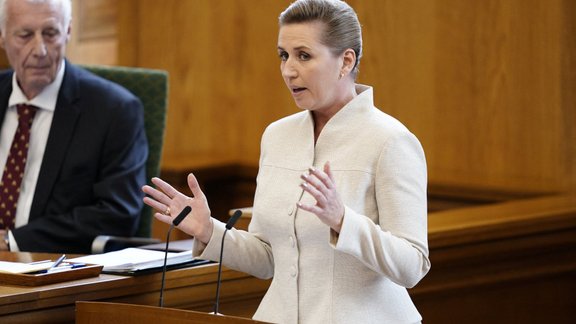 mete fredriksena, mette fredriksen, danish prime minister, danemark, dānija