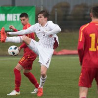 Foto: Spilgtākie mirkļi no Latvijas U-19 futbolistu spēles pret Maķedoniju