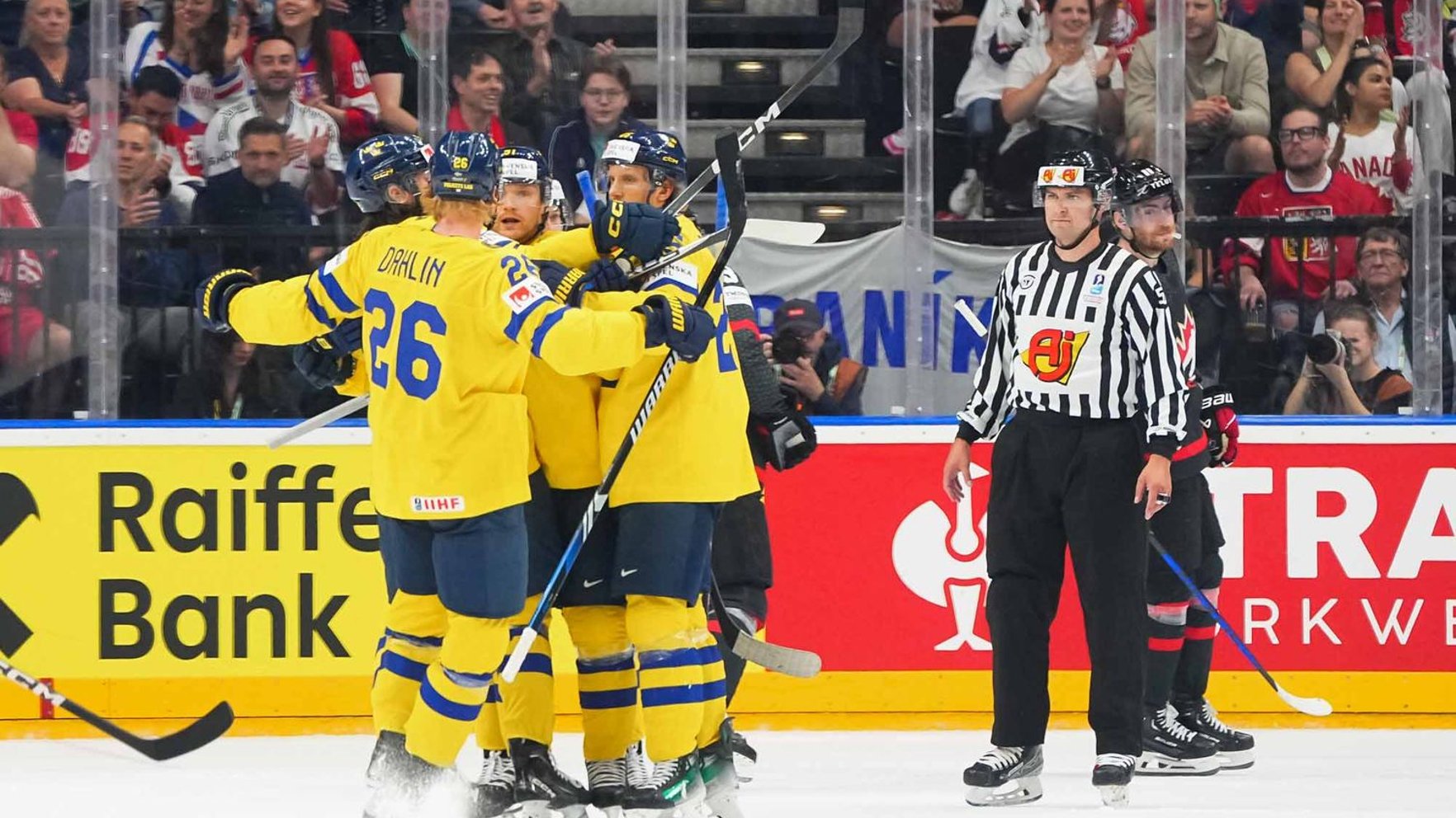 Zviedrijas izlase izcīna pirmo pasaules čempionāta medaļu kopš 2018. gada