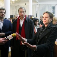 'Vienotība' mudina deklarēties Rīgā, lai panāktu Ušakova gāšanu