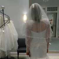 Foto: Magone Burka atrāda izvēlēto kāzu kleitu