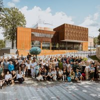 Valmieras teātris atgriežas mājās un uzsāk jaunu sezonu; gaidāmi vairāki nozīmīgi jauniestudējumi