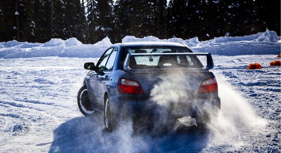 Otrdien pieķerti deviņi agresīvi braucoši autovadītāji