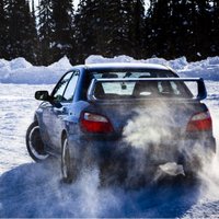 Tikai 30% autovadītāju ir pārliecināti par savu braukšanas prasmi ziemā