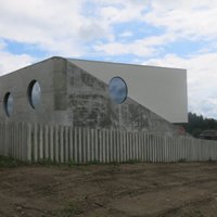 Futūristiska māja Lietuvā, ko vietējie dēvē par citplanētiešu mājokli