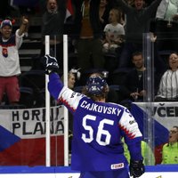 Slovākija ar uzvaru pār Franciju saglabā cerības uz ceturtdaļfinālu