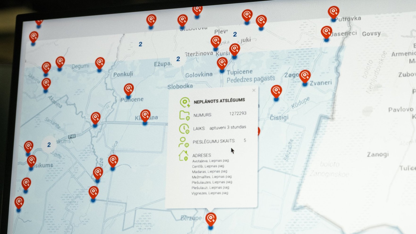 Bez elektrības vēl 11 000 iedzīvotāju Latgalē; iemesls tiek skaidrots (plkst.12.48)
