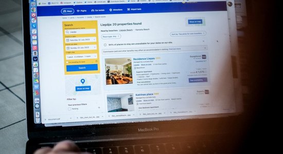 С июля 2025 года в Латвии упростят уплату НДС для аренды через AirBnb и Booking