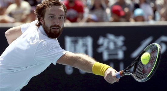 Gulbis ATP rangā atgūst 25 pozīcijas; Džokovičs atgriežas tronī