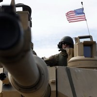 Polija parakstījusi līgumu par vēl 116 tanku 'Abrams' iegādi no ASV