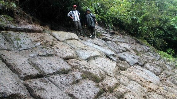 inca burial