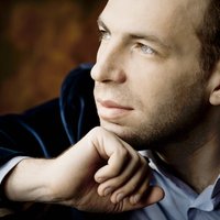 LNSO jaunās sezonas atklāšanas koncertā - harismātiskais Andrejs Korobeiņikovs