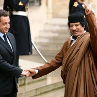 Medijs: Kadafi režīms piekritis finansēt Sarkozī priekšvēlēšanu kampaņu 2007.gadā