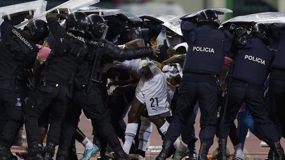 Nekārtības futbolā: Gana - Ekvatoriālā Gvineja - 11