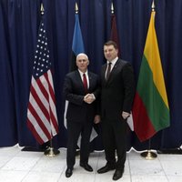 Baltijas un ASV sadarbība ir nemainīgi spēcīga, pēc tikšanās ar Pensu apliecina Vējonis