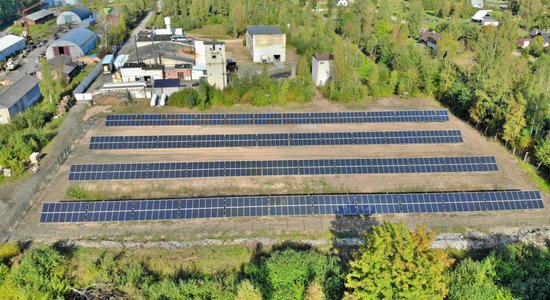 На Инчукалнском газохранилище построят парк солнечных панелей – он обеспечит четверть нужного электричества
